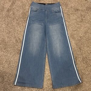 HALARA Blue Flare Jeans with White Stripe (D/101)